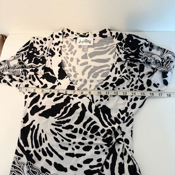Joseph Ribkoff Black & White Patterned Wrap Top Size 8 - Picture 6 of 7